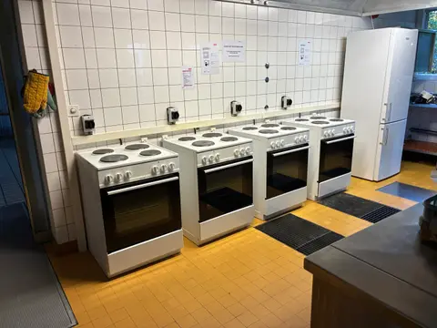 98 Alte Landstrasse photo Shared kitchen stoves