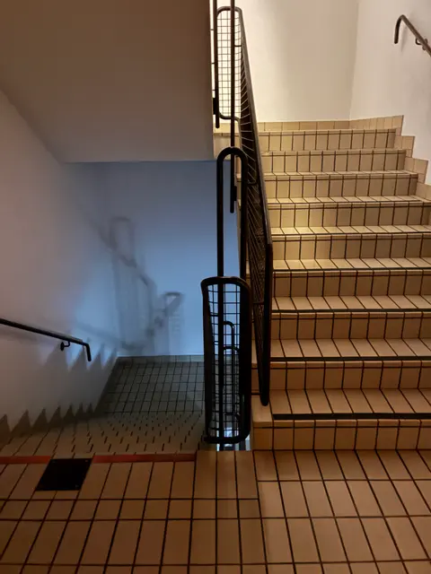 98 Alte Landstrasse photo Tiled staircase